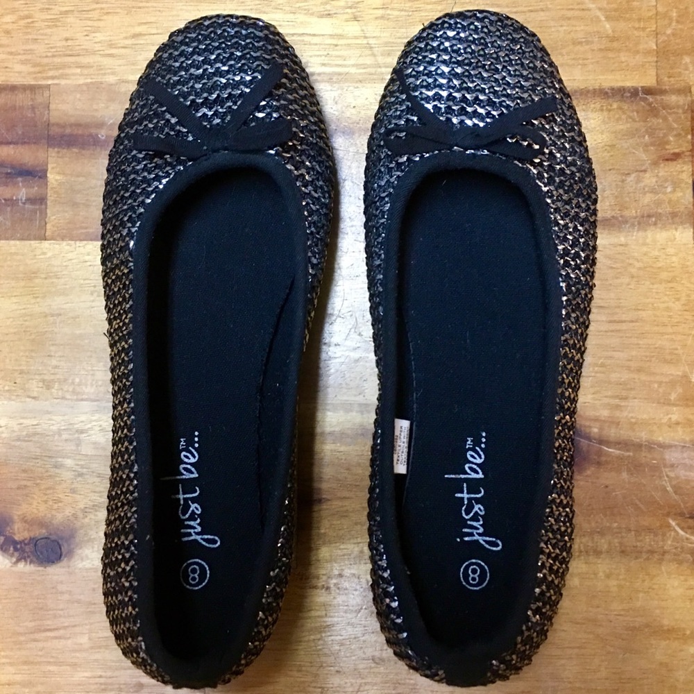 BNWOT Silver and Black Flats Size 8